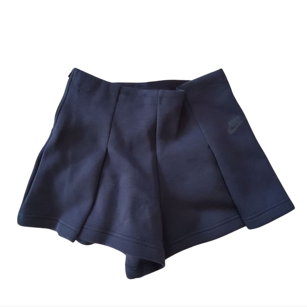 Nike Tech Sportswear Fleece High Rise 3" Black Pleated  Shorts Sporty Feminine - Picture 4 of 10